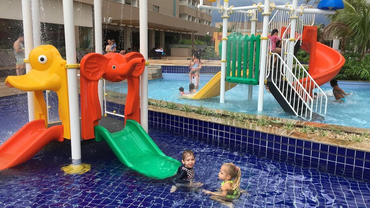Olimpia Park Resort O Mais Divertido Resort Em Frente Ao Thermas Dos Laranjais - Pague Em Ate 12 Vezes Exterior foto